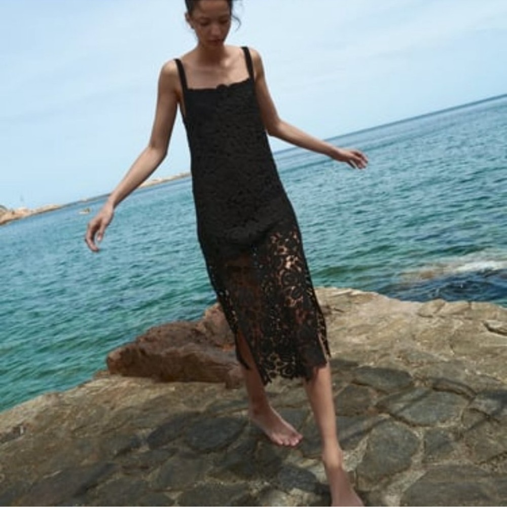 ZARA MACRAMÉ LACE KNIT DRESS - Picture 2 of 16